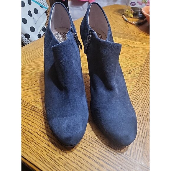 Vince Camuto Heels Blue Suede 4" Heel Never Worn 8.5 - Picture 1 of 9